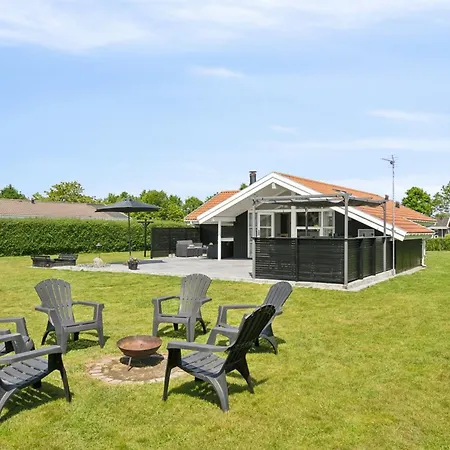 Dyrken - 200m From The Sea By Interhome *